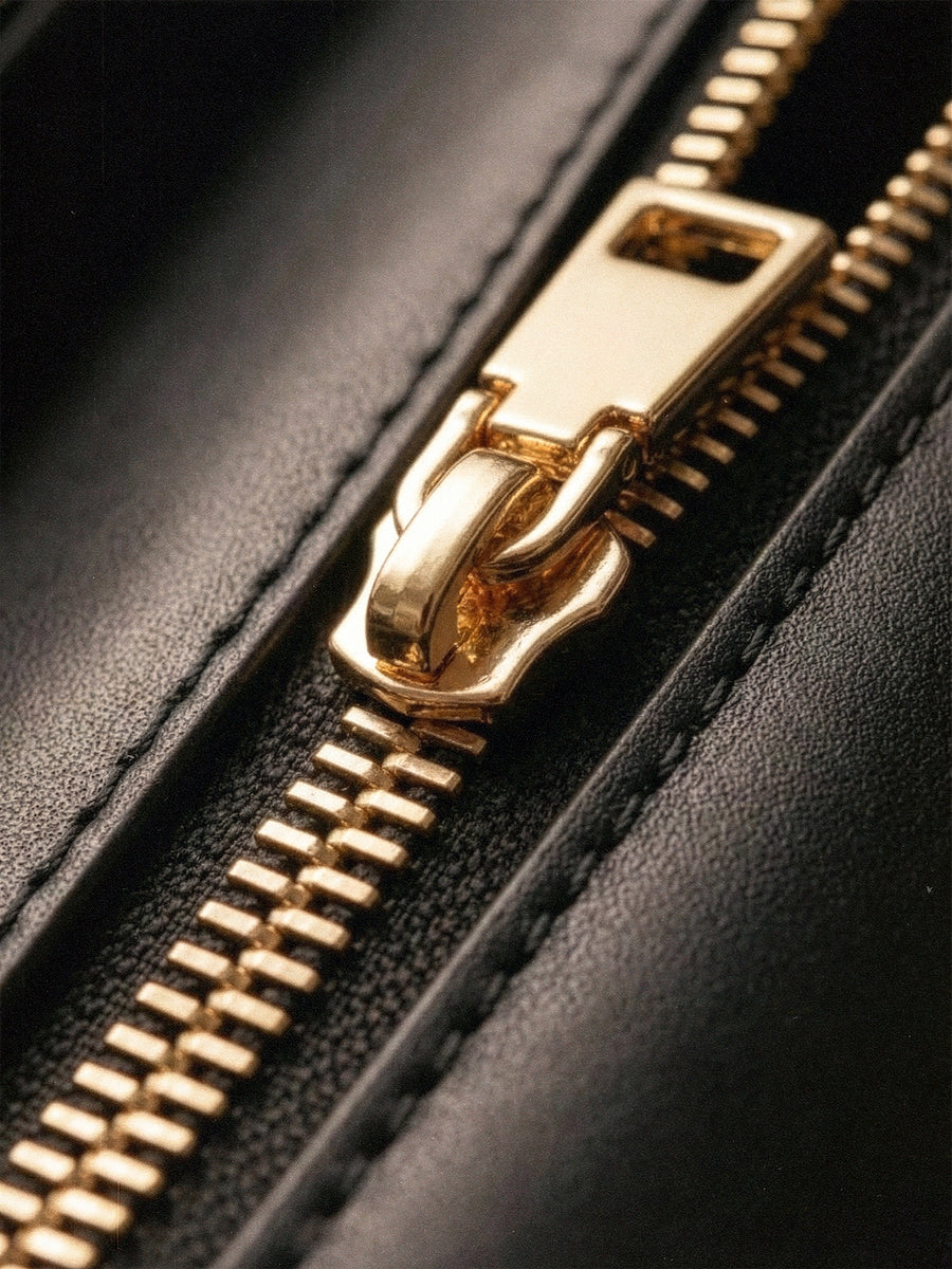 "Dopeya" Leather Handbag