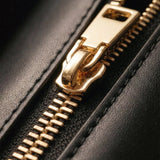 "Dopeya" Leather Handbag A250 Deal