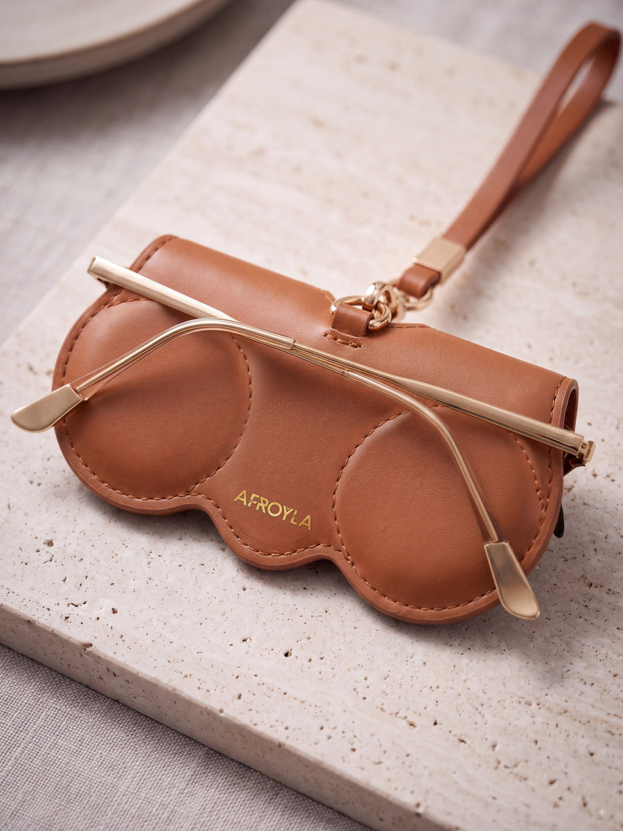 "Macho" Eyewear Case Charm