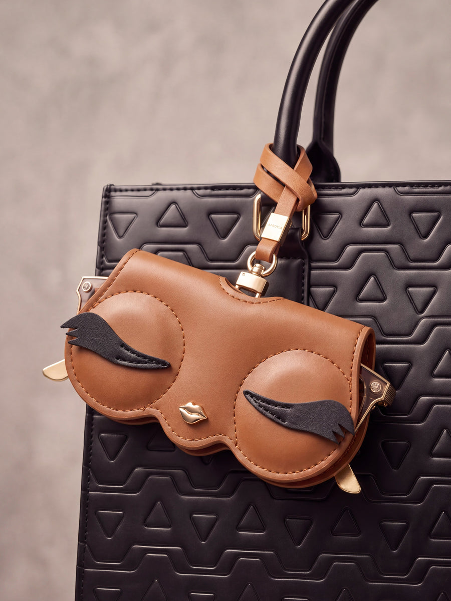 "Macho" Eyewear Case Charm
