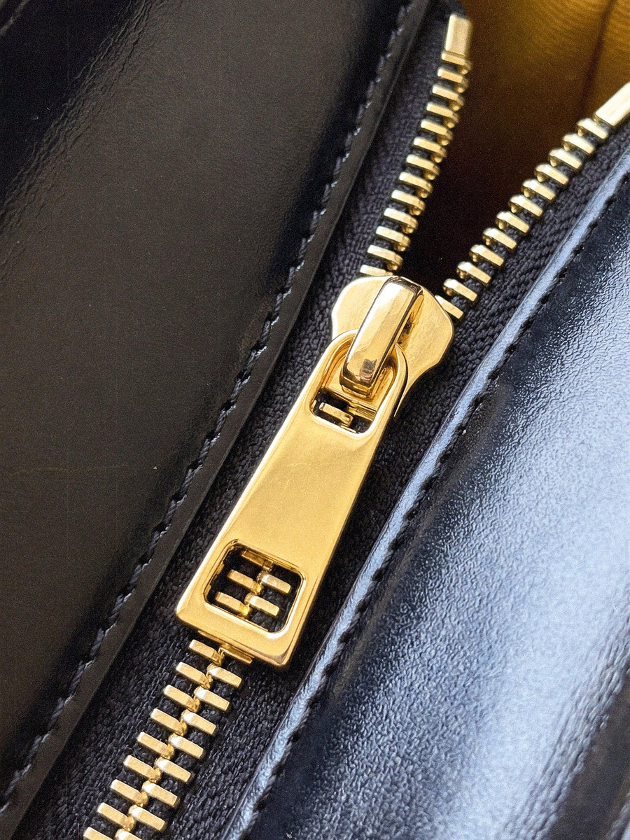 "Nandeka" Leather Handbag DD DEAL